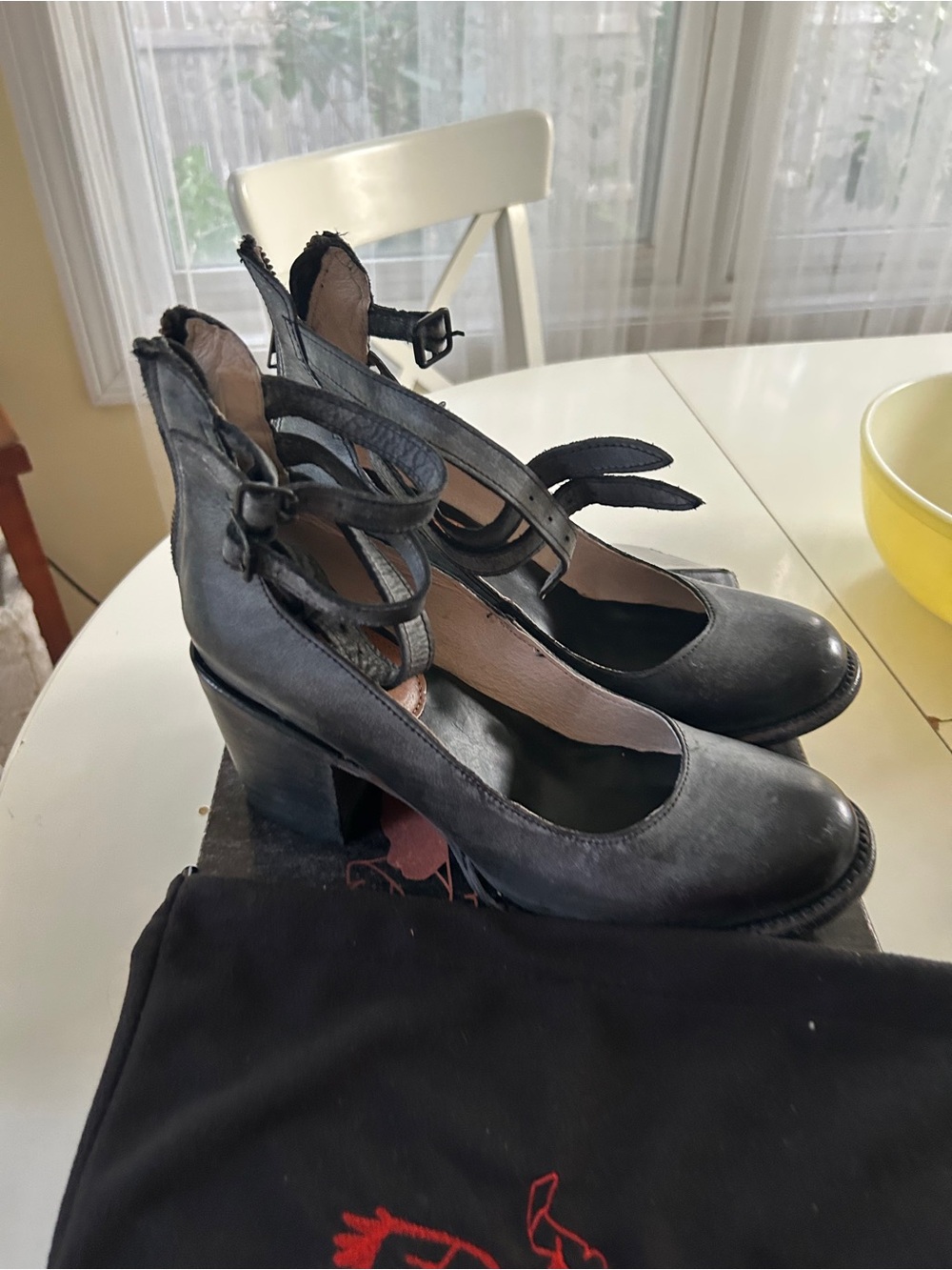 Free bird gorgeous! Black Strappy Mary Jane Block Heels - Picture 3 of 13
